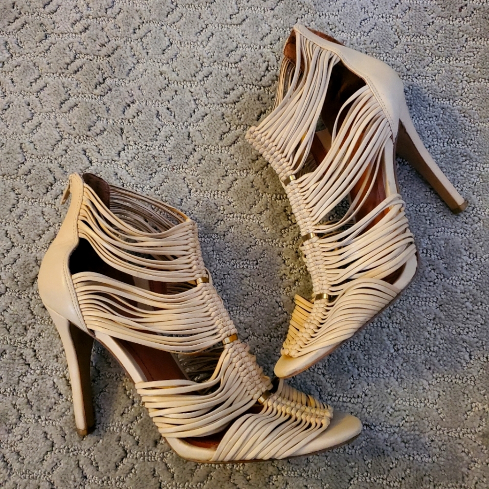 Vince Camuto Cream Leather Sandals